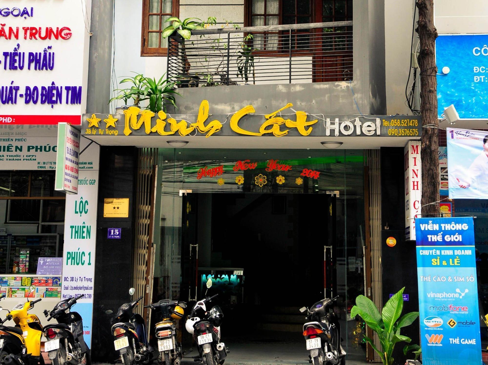 Minh Cat Hotel Nha Trang Bagian luar foto